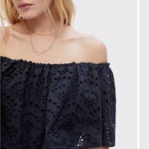 Phanuel Anthropology Bohemian Crochet black off shoulder top Sz Medium